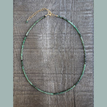 Load image into Gallery viewer, GF Emerald Choker 2.5mm 